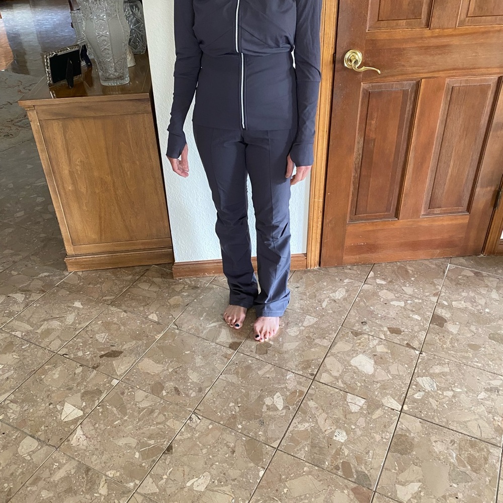 Lululemon track pants - Picture 9 of 9